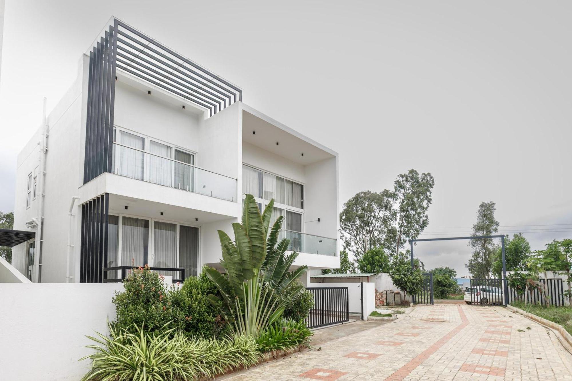 Celestial Sapphire Villa Pvt Pool Veg Food 4Bhk Dod Ballāpur Екстериор снимка
