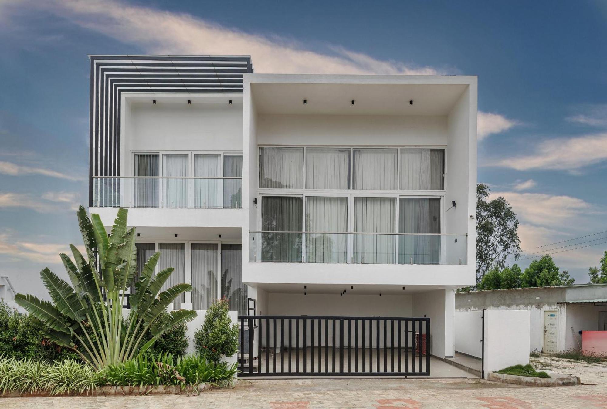 Celestial Sapphire Villa Pvt Pool Veg Food 4Bhk Dod Ballāpur Екстериор снимка